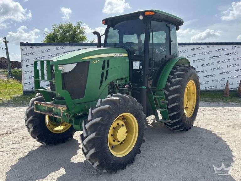 2015 John Deere 6115D 118HP 4WD Agricultural Tractor