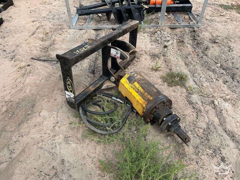 2021 Belltec Hydraulic Auger Skid Steer Attachment