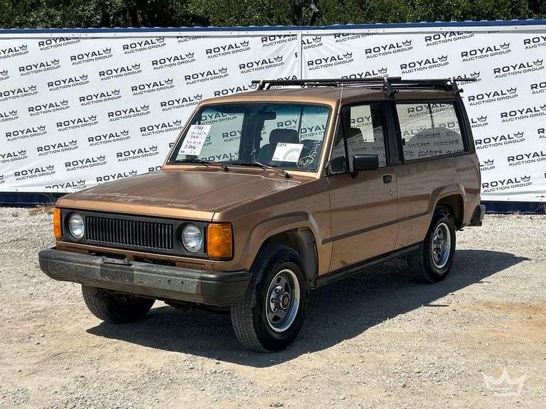 1986 Isuzu Trooper 4x4 SUV