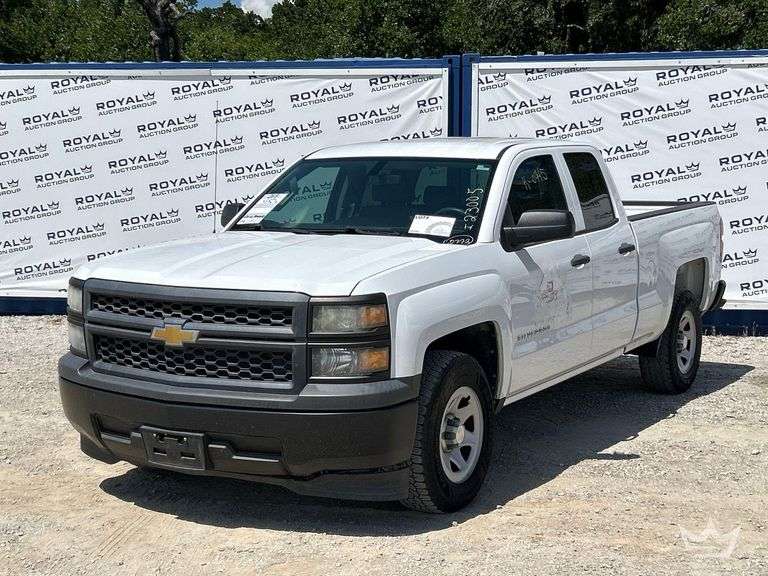 2015 Chevrolet Silverado 1500 Crew Cab Pickup Truck