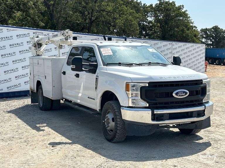 2022 Ford F-350 4x4 Liftmoore 4000X 4,000lb. Crane Service Truck