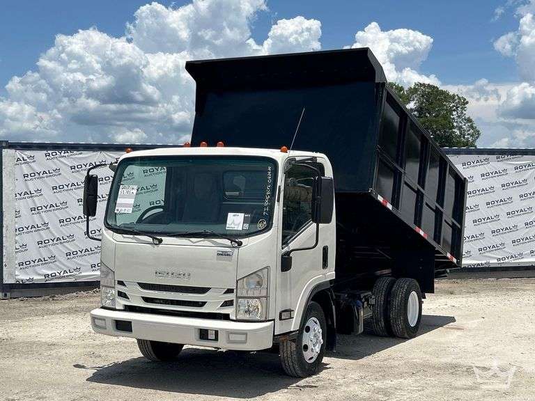 2017 Isuzu NPR Landscape Dump Truck