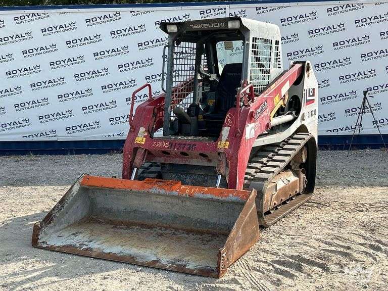 2019 TL8R Takeuchi Compact Track Load Skid Steer