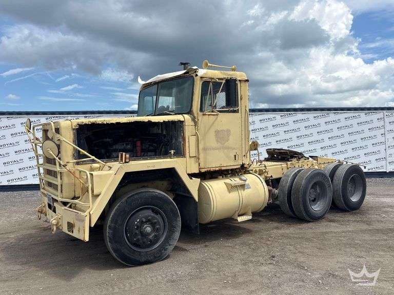 1983 AM General Corp M915A1 T/A Day Cab Truck Tractor