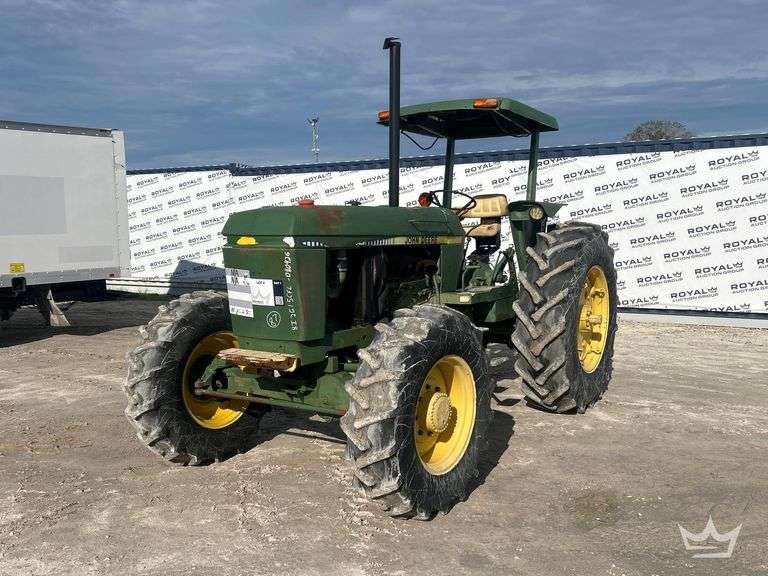 1981 John Deere 2940 91HP 4WD Utility Tractor