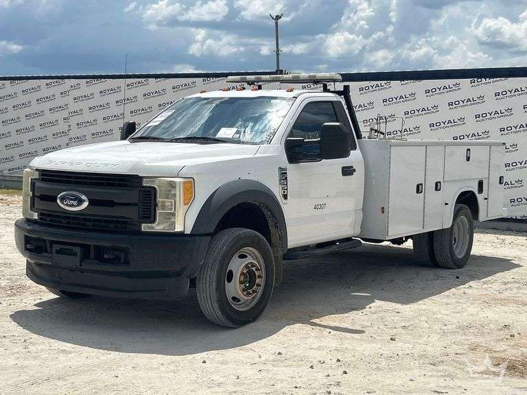 2017 Ford F-550 4x4 Knapheide Service Truck