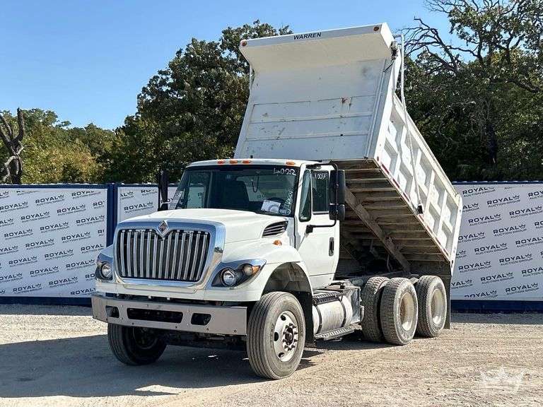 2015 International WorkStar 7400 Warren FL13 11/13yd. T/A Dump Truck