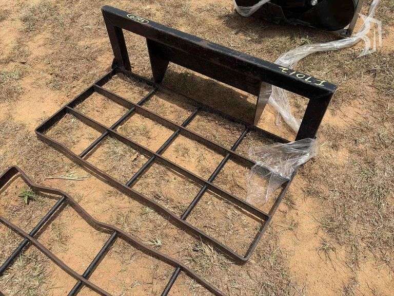 Mini Skid Steer Level