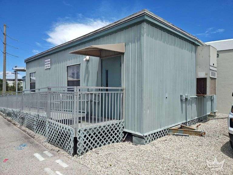 2002 Southeast Modular MFG 37x24 Modular Building Doublewide Manufactured Office