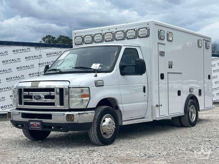 2018 Ford E-350 Ambulance