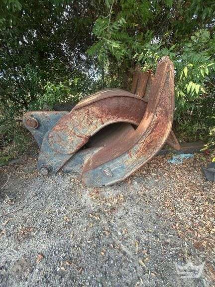 JRB Excavator Grapple Attachment
