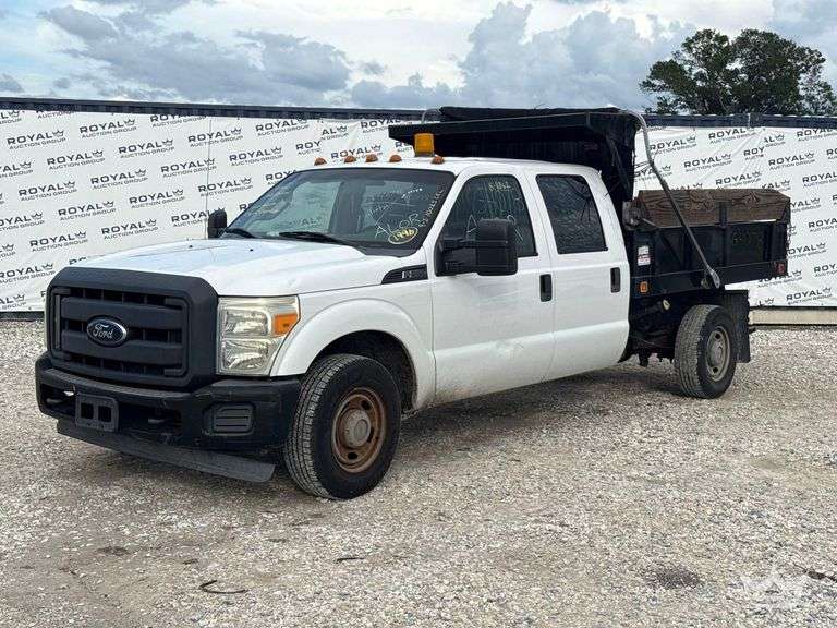 2015 Ford F-350 Mason Dump Truck