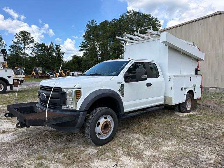 2019 Ford F-550 Enclosed Service Truck