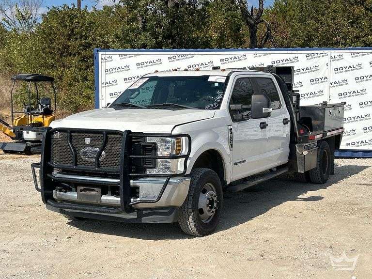 2019 Ford F-350 4x4 Crew Cab Utility Service Truck