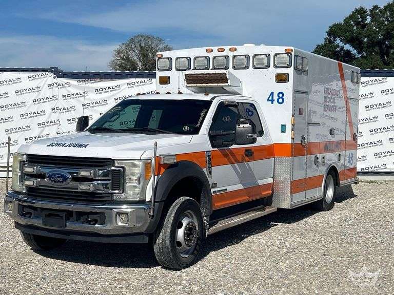 2017 Ford F-450 Ambulance