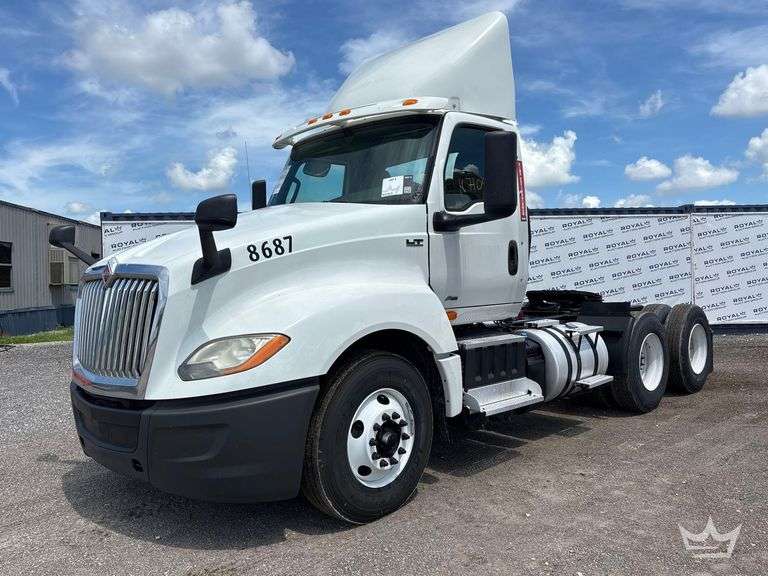 2019 International LT625 T/A Day Cab Truck Tractor