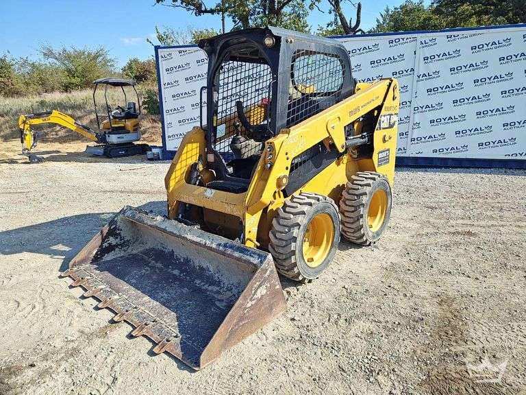 2017 Caterpillar 226D Compact Wheel Loader Skid Steer