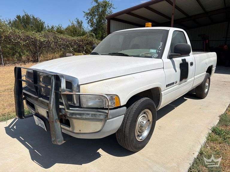 1999 Dodge Ram 2500 Pickup Truck