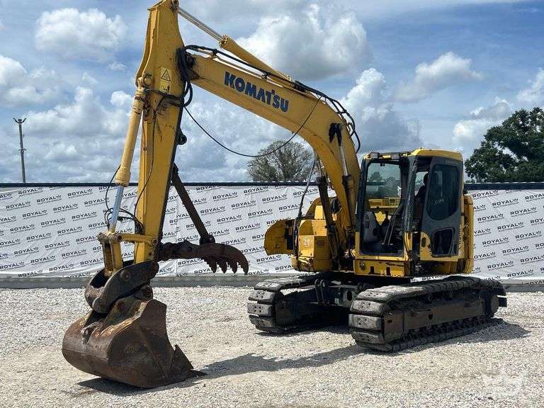 Komatsu PC138USLC-11 Midi Excavator