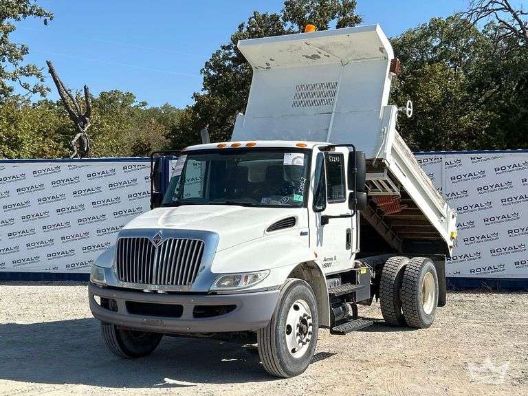 2011 International DuraStar 4300 S/A Mason Dump Truck