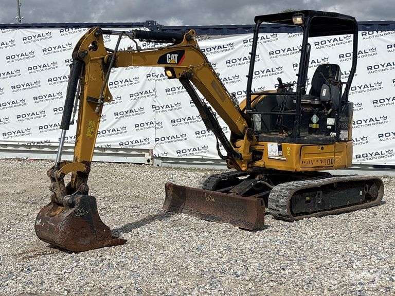 2018 Caterpillar 303E Mini Excavator