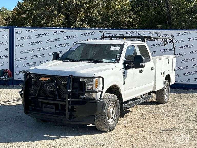 2019 Ford F-350 4x4 Knapheide Crew Cab Service Truck