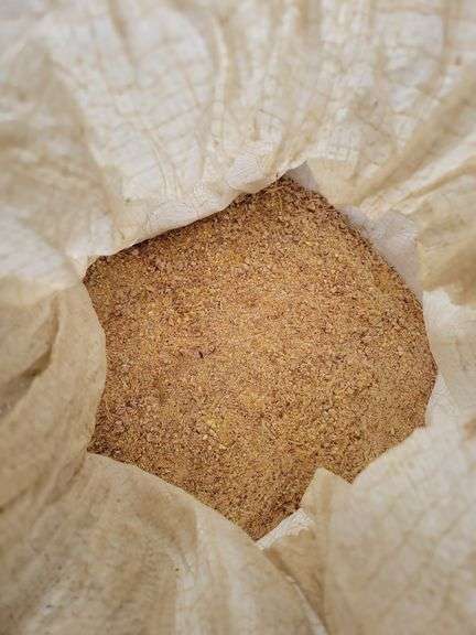 10 Bags Ground Feed - Ear Corn & Oats