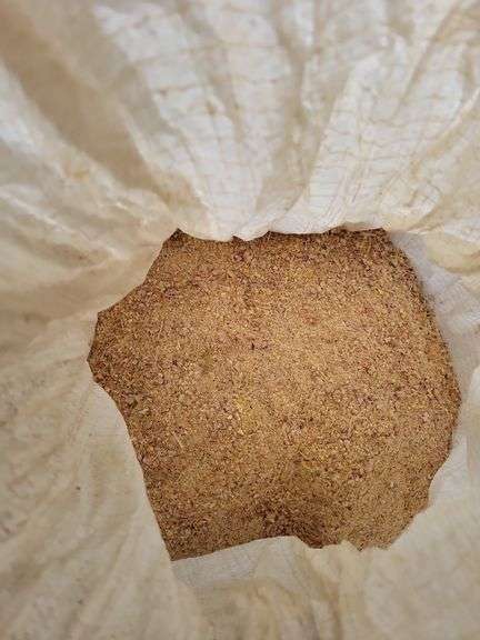 10 Bags Ground Feed - Ear Corn & Oats