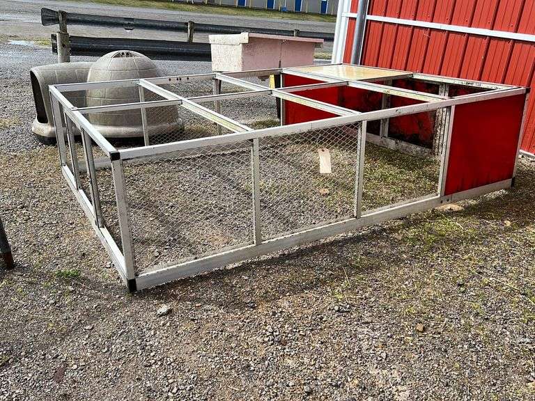 Aluminum Chicken Tractor 6'x8' Rogers Community Auction Inc.
