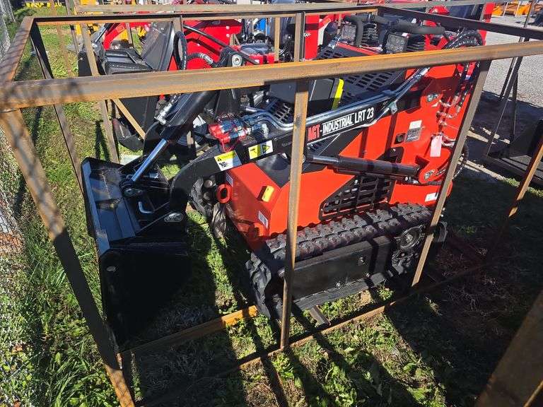 CFG LRT23 Mini Skid Loader