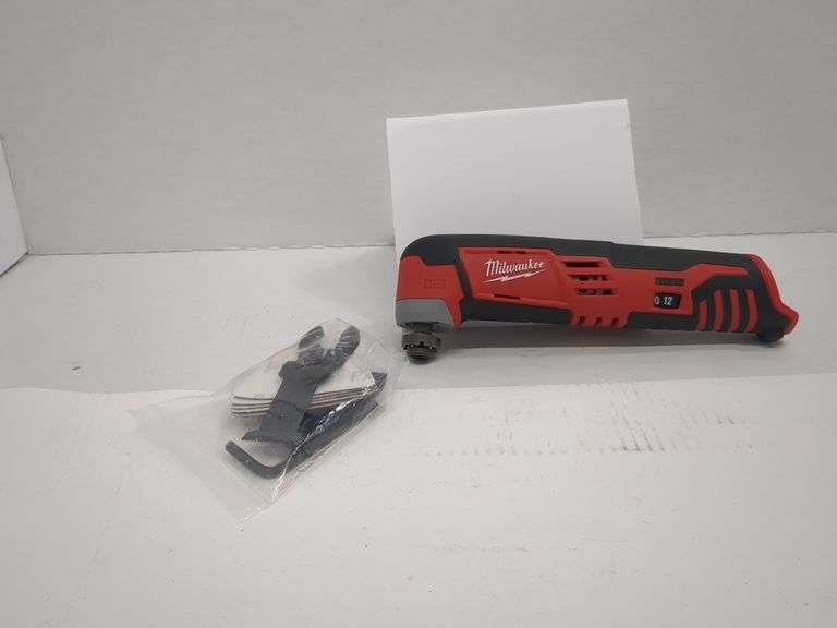 MILWAUKEE M12 MULTITOOL - ( TOOL ONLY)