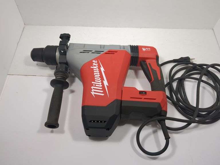 MILWAUKEE 1- 3/4" SDS MAX ROTORY HAMMER