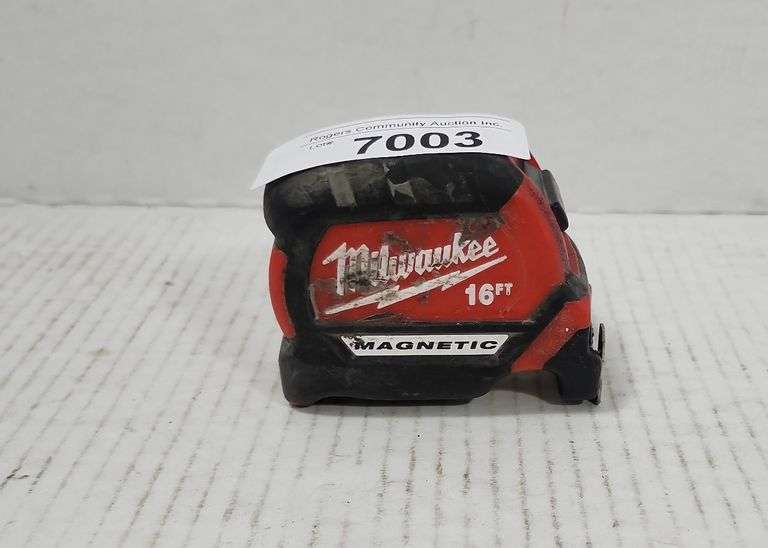 16' MILWAUKEE TAPE MEASURE