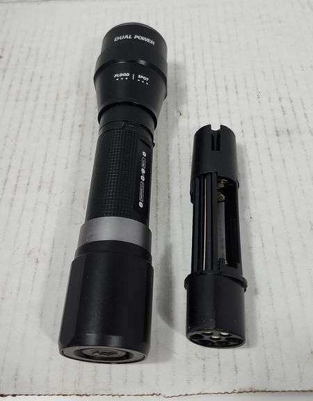 HUSKY RECHARGABLE FLASHLIGHT