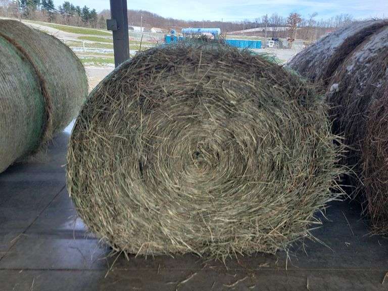2 Round Bales 2nd Tim Grass Mix (4x4) Stored Inside