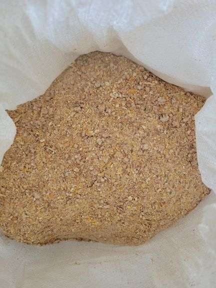 10 Bags Ground Feed - Ear Corn & Oats