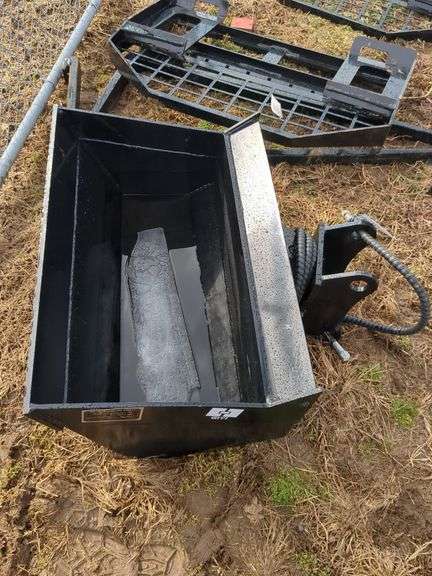 GIYI Hydraulic tilt ditch bucket 35"