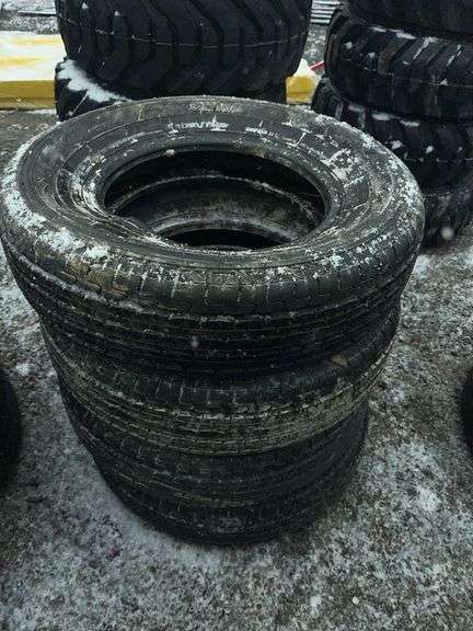 Set Of 4 Roadguider 205/75R15 Tires (No Rims)