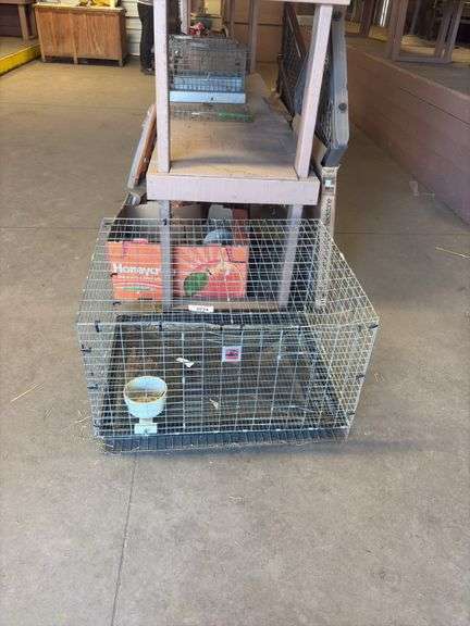Wire Rabbit Cage w/ Tray - Rogers Community Auction Inc.