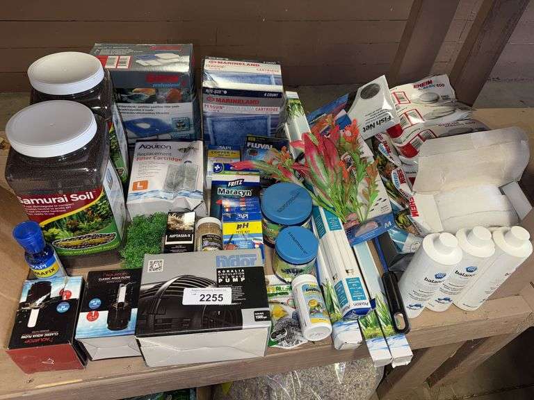 Tank Stuff Fish Tank Supplies - Rogers Community Auction Inc.