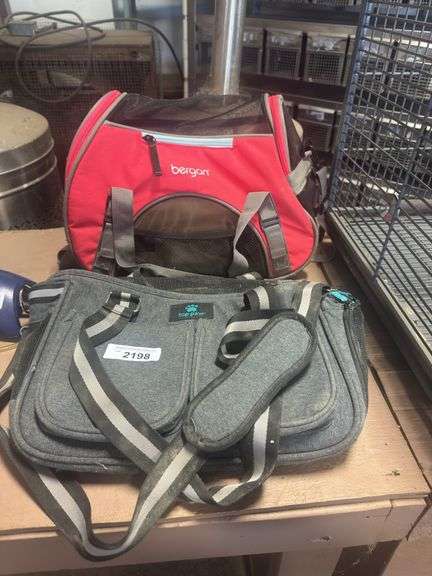 2 Soft Pet Carriers