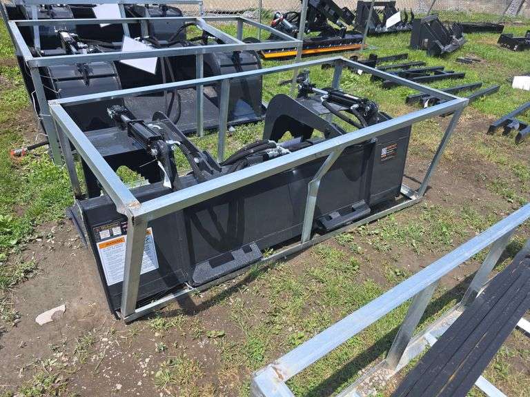 Wolverine Skid Loader 72" Grapple Bucket