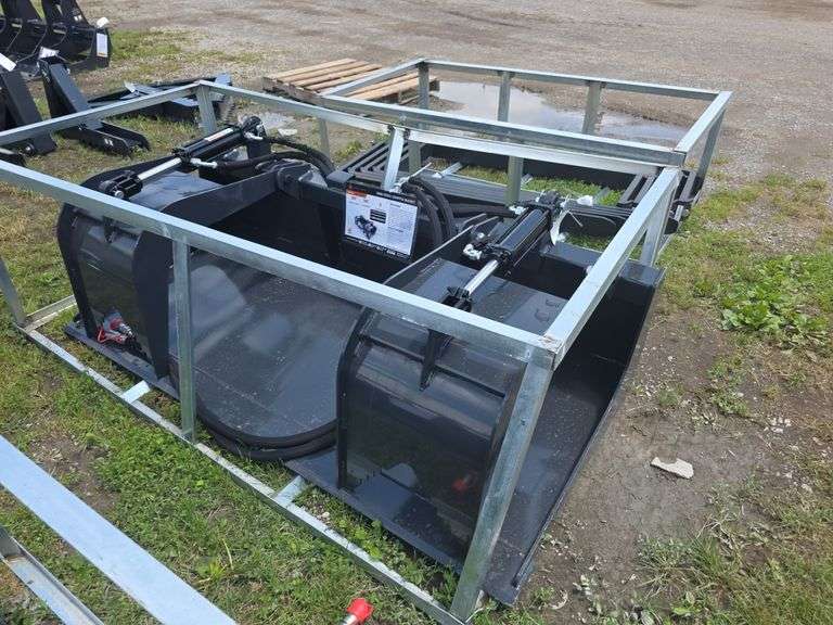 Wolverine Skid Loader 72" Grapple Bucket