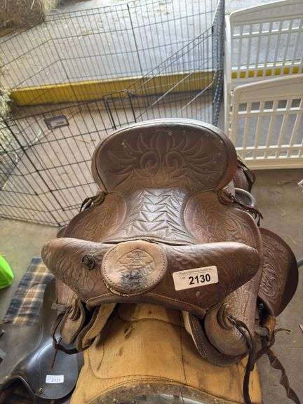 Saddle w/ Rack & Blanket