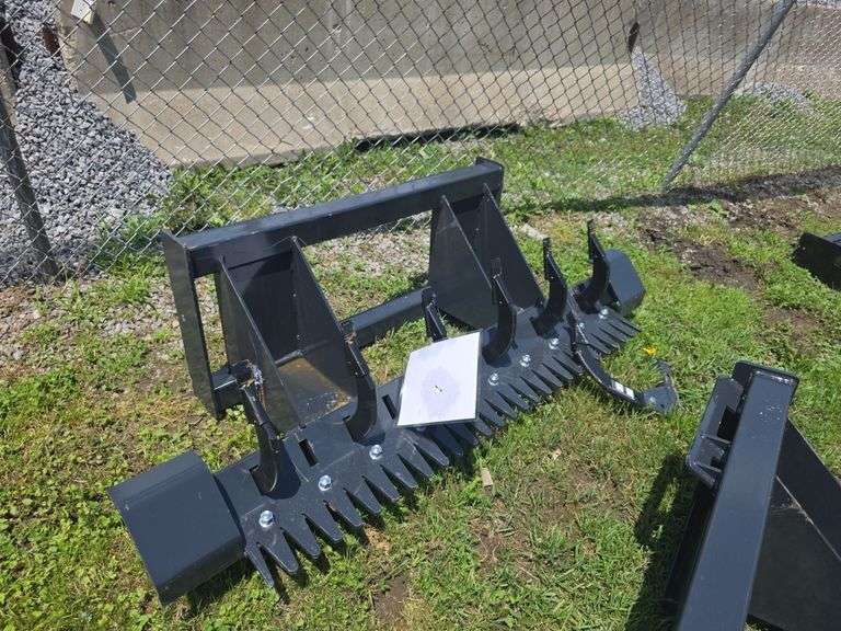 Wolverine 72" Ripper / Scarifier Attachment