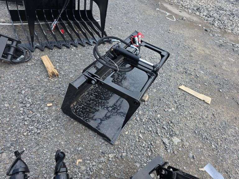 Future Mini Skid Loader 44" Grapple Bucket