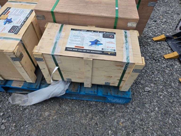 Landhonor 200lb Cast Iron Anvil