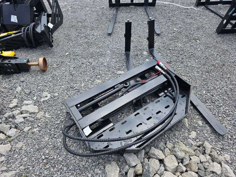 Future Skid Loader Hyd Adjustable Forks