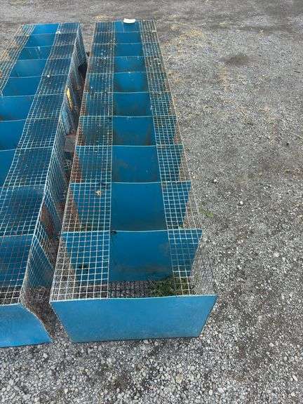 10 Hole Animal Cage