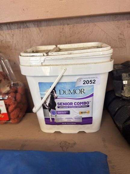 Half Bucket of Dumor Sr Combo Supplement - In Date
